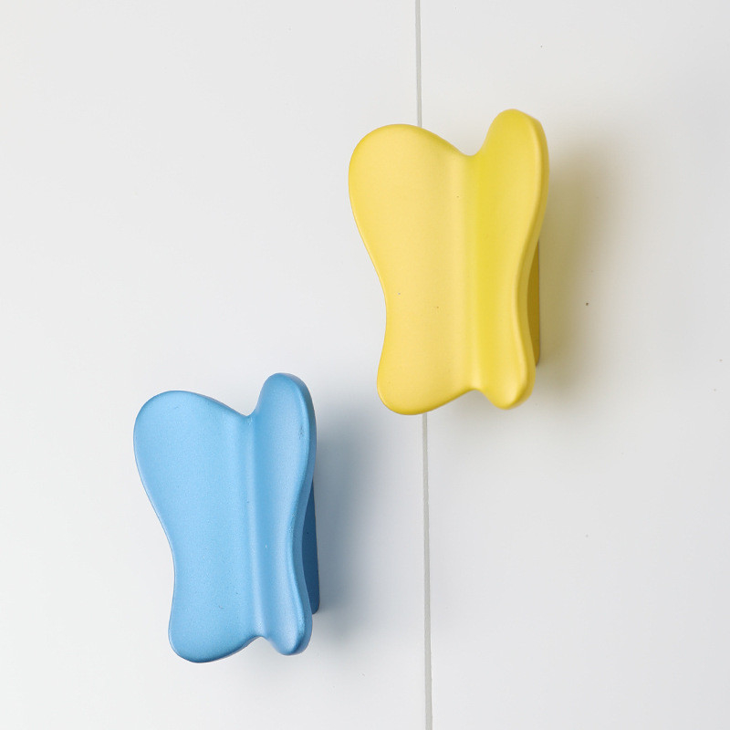 52mm Schmetterlings-bunte Kinder entwerfen Zink-Legierungs-Griff für Kinderraum