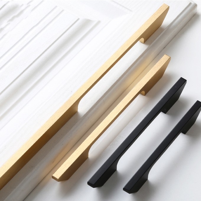 192mm Garderoben-lange Aluminiumgriff-schwarze Golddekoration für Wandschrank